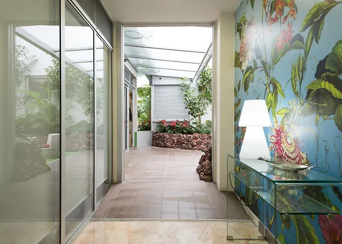 Garden Loft Andy Warhol