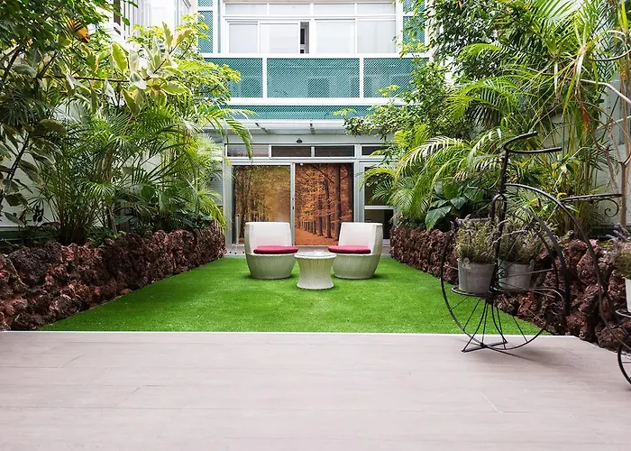 Garden Loft Andy Warhol